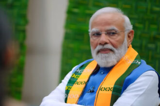 'मोदी - 'मोदी जी कह देंगे तो पापा दवा खा लेंगे': पीएम की इंस्टा स्टोरी वायरल; बेटे की भावुक अपील ने जीता सबका दिल