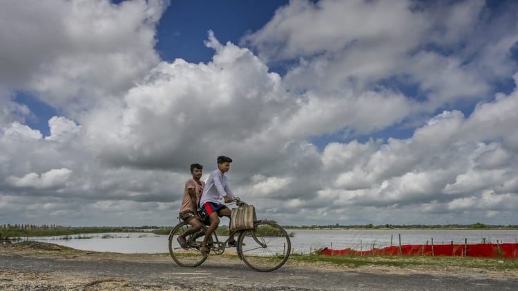 मार्च - मार्च में मानसून जैसे हालात: आंधी-बारिश और ओलावृष्टि से देशभर में बदला मिजाज; रबी की फसलों को भारी नुकसान