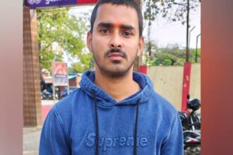 UP: वर्चस्व - UP: वर्चस्व बनाने को फिल्म निर्माता रोहित शेट्टी के घर की थी फायरिंग, आरोपी को एसटीएफ ने आगरा से किया गिरफ्तार