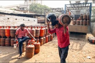West - West Asia Crisis: 'देश में LPG की कोई कमी नहीं', सरकार ने कहा- घबराने की जरूरत नहीं, सप्लाई पूरी तरह सामान्य
