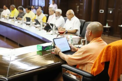 यूपी: - यूपी: योगी कैबिनेट की बैठक आज, निजी बिजनेस पार्क सहित इन 23 प्रस्तावों को मिल सकती है मंजूरी, जानिए डिटेल