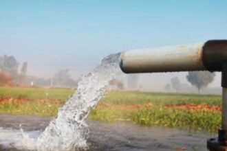 जहर बनता - जहर बनता भूजल: अलीगढ़ में फ्लोराइड, वाराणसी समेत पूर्वी यूपी में मिले यूरेनियम के अंश, ये आंकड़े हैं चिंताजनक