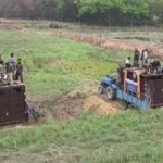 Lakhimpur - Lakhimpur Kheri: दुधवा की टीम ने तीन गैंडों का किया रेस्क्यू, जंगल में किया आजाद