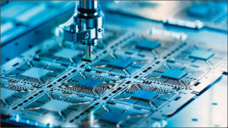 West - West Asia Crisis: परिवहन बाधित होने से बढ़ा हीलियम संकट, चिप उद्योग प्रभावित; हाई-टेक उद्योगों पर भी सीधा असर