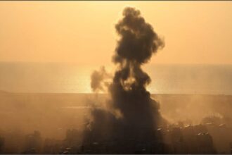 US-Iran - US-Iran War: ईरानी हमलों का खौफ... सैन्य ठिकानों से हटे अमेरिकी सैनिक, होटलों में छिपे; जानें क्या है वजह