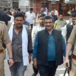 Aligarh: - Aligarh: पूर्व विधायक-उनके पुत्र की हत्या की साजिश में खैर के पूर्व चेयरमैन सहित सात दोषी करार, तीन आरोपी बरी