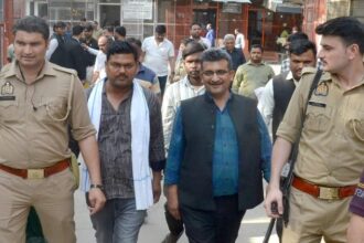 Aligarh: - Aligarh: पूर्व विधायक-उनके पुत्र की हत्या की साजिश में खैर के पूर्व चेयरमैन सहित सात दोषी करार, तीन आरोपी बरी