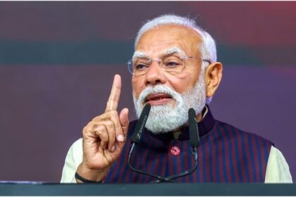 PM Modi - PM Modi Varanasi Visit: अप्रैल में पीएम मोदी का काशी दौरा, निगम की तीन बड़ी परियोजनाओं की रखेंगे आधारशिला