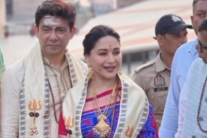Madhuri - Madhuri Dixit: काशी विश्वनाथ धाम में माधुरी दीक्षित ने पति संग किए दर्शन, अभिनेत्री की झलक पाने की लगी होड़