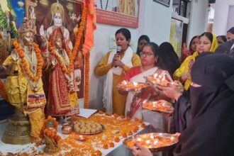 Ram Navami - Ram Navami 2026: काशी में मुस्लिम महिलाओं ने भगवान राम की उतारी आरती, आंखों में दिखी भक्ति की चमक