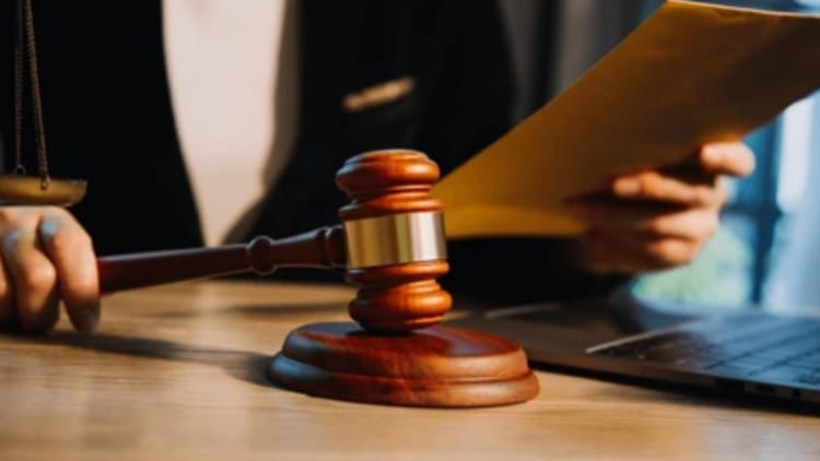 High - High Court : अपने धर्म को ही एकमात्र सच्चा बताना दूसरे का अपमान , मुकदमा  रद्द करने की अर्जी खारिज