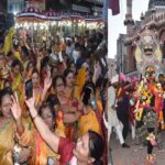 Aligarh: - Aligarh: अनुमति के बाद धूमधाम से निकली काली शोभायात्रा, देखने को मिला श्रद्धा और आस्था का अद्भुत संगम