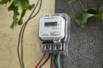 Bareilly - Bareilly News: गलत बिल उड़ा रहे स्मार्ट मीटर वाले उपभोक्ताओं के दिमाग का फ्यूज, रोज आ रहीं एक हजार शिकायतें