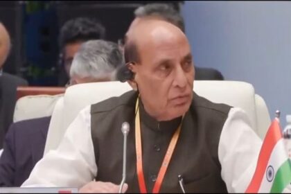 पश्चिम - पश्चिम एशिया संकट: एक्शन में मोदी सरकार, राजनाथ सिंह की बड़ी बैठक के बाद 24 घंटे निगरानी का प्लान तैयार