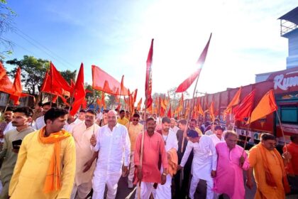 Lakhimpur - Lakhimpur Kheri News: हनुमान जन्मोत्सव निकाली पदयात्रा में उमड़ा आस्था का सैलाब