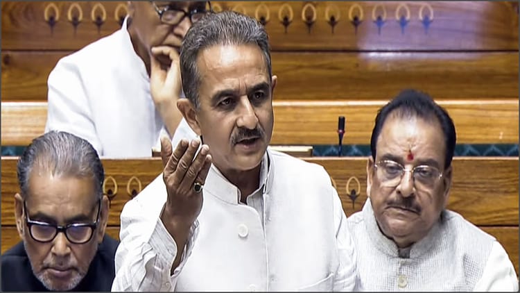 MoS MEA: - MoS MEA: विदेश में पांच साल में 37,740 भारतीय मजदूरों की मौत, हर दिन 20 से ज्यादा; खाड़ी देश बन रहे कब्रगाह