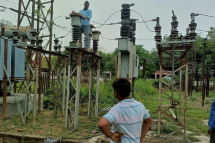 मुरादाबाद: - मुरादाबाद: बुद्धि विहार में सात घंटे गुल रही बिजली, 30 हजार लोग बेहाल, अफसरों ने नहीं उठाए फोन