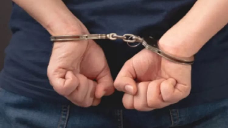 Karnataka - Karnataka Fraud: फर्म से छह करोड़ रुपये की धोखाधड़ी, इंफोसिस का नाम लेकर फ्रॉड करने वाला आरोपी गिरफ्तार