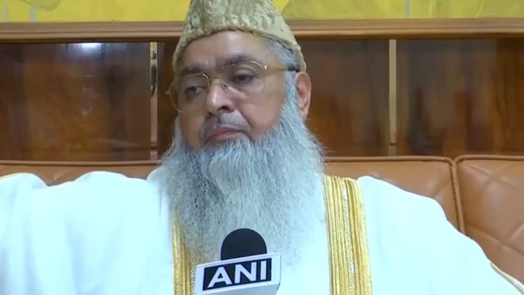 जम्मू - जम्मू कश्मीर: मुख्य इमाम उमर इलियासी का बड़ा बयान- POK की होगी घर वापसी; जल्द तिरंगे तले आएंगे वहां के लोग