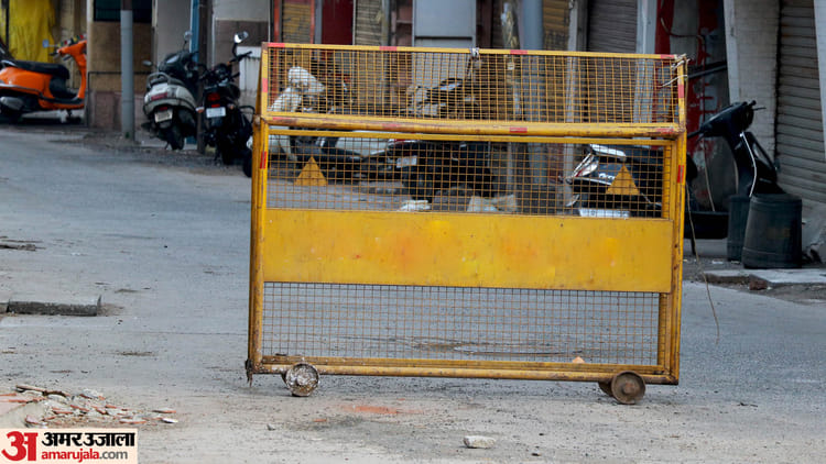 Unnao - Unnao Accident: दो बाइकों को रौंदते हुए खंती में पलटी स्कॉर्पियो, दो युवकों की मौत, मां-बेटी समेत तीन घायल