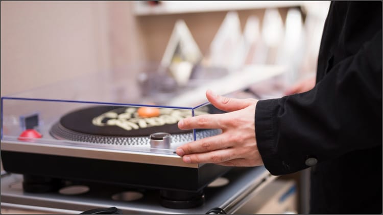 LPG संकट - LPG संकट से निपटने की तैयारी: इंडक्शन हीटर को लेकर सरकार का निर्देश, उत्पादन बढ़ाने पर मिल सकता है प्रोत्साहन