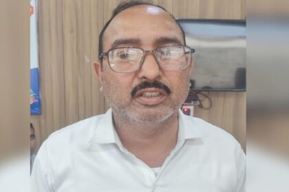 Bareilly - Bareilly News: खनन विभाग का बाबू दस हजार रुपये रिश्वत लेते गिरफ्तार, एंटी करप्शन टीम ने रंगेहाथ पकड़ा