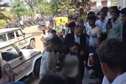 लखीमपुर - लखीमपुर खीरी में बड़ी वारदात: कचहरी परिसर में वकील ने चचेरे भाई के सीने में मारी गोली, हालत नाजुक