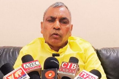 UP: ओमप्रकाश - UP: ओमप्रकाश राजभर बोले- एआईएमआईएम के प्रदेश अध्यक्ष माफी मांगें, नहीं तो आंदोलन होगा