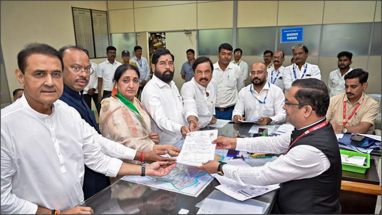 बारामती - बारामती में विरासत की लड़ाई: सुनेत्रा पवार बोलीं-अजित दादा का विकास रुकने नहीं दूंगी, कांग्रेस पर हमलावर पार्थ