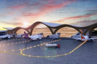 Varanasi - Varanasi Airport: अलग-अलग टर्मिनल से मिलेंगे अंतरराष्ट्रीय और घरेलू विमान, विस्तारीकरण के बाद शुरू होगी सुविधा