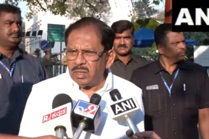 कर्नाटक - कर्नाटक में सियासी हलचल तेज: कैबिनेट फेरबदल की मांग पर बोले परमेश्वर- कांग्रेस हाईकमान करेगा अंतिम फैसला