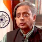 केरल - केरल चुनाव: खरगे के 'अनपढ़' वाले बयान पर थरूर की प्रतिक्रिया, बोले-राजनीति में गिर रहा है बातचीत का स्तर