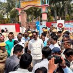 UP: लखीमपुर - UP: लखीमपुर खीरी में बांग्लादेशी विस्थापितों के गांव का दौरा करेंगे सीएम योगी, तैयारियों में जुटे अफसर