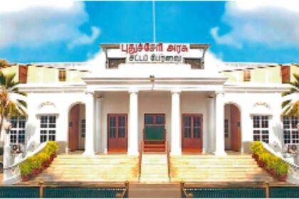 Puducherry: - Puducherry: राज्य का दर्जा पाने के लिए राजनीति की परीक्षा को तैयार पुदुचेरी; यहां पक्ष-विपक्ष का एक ही मुद्दा