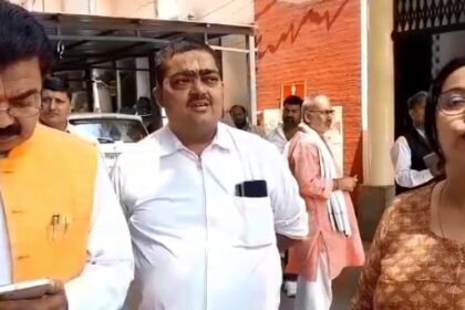 Kanpur: - Kanpur: बीमारी का बहाना या जेल से बचने का खेल? अखिलेश दुबे के अस्पताल में भर्ती होने पर सवाल, पढ़ें पूरा मामला