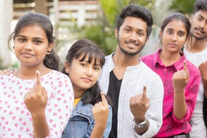 Final - Final Voter List: आज जारी होगी यूपी की अंतिम मतदाता सूची, कट सकते हैं सात लाख लोगों के नाम; जानिए विस्तार से