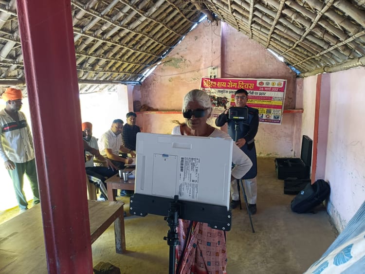 Lakhimpur - Lakhimpur Kheri News: गांव में ही एक्स-रे जांच, टीबी के नौ संदिग्ध मरीज मिले