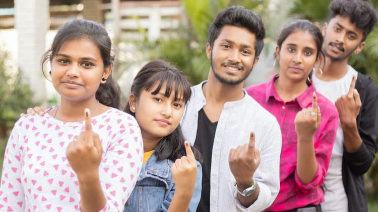 Final - Final Voter List: आज जारी होगी यूपी की अंतिम मतदाता सूची, कट सकते हैं सात लाख लोगों के नाम; जानिए विस्तार से