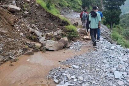 Karnataka - Karnataka Landslide: कर्नाटक के शिवमोग्गा में भूस्खलन, सड़क निर्माण में लगे तीन मजदूरों की मौत; चार घायल