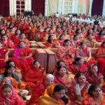 UP: विश्व - UP: विश्व शांति के लिए सामूहिक जाप, 180 देशों में गूंजा नवकार मंत्र; आगरा में उमड़ा श्रद्धा का सैलाब