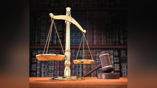 CAPF: - CAPF: नए कानून को सांविधानिक आधार पर चुनौती देंगे पूर्व कैडर अफसर, क्या है 122 'आईपीएस और मिथक' की कहानी?