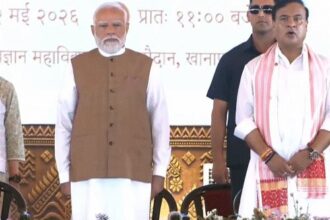 हिमंता बिस्वा सरमा असम के मुख्यमंत्री पद की शपथ लेते हुए